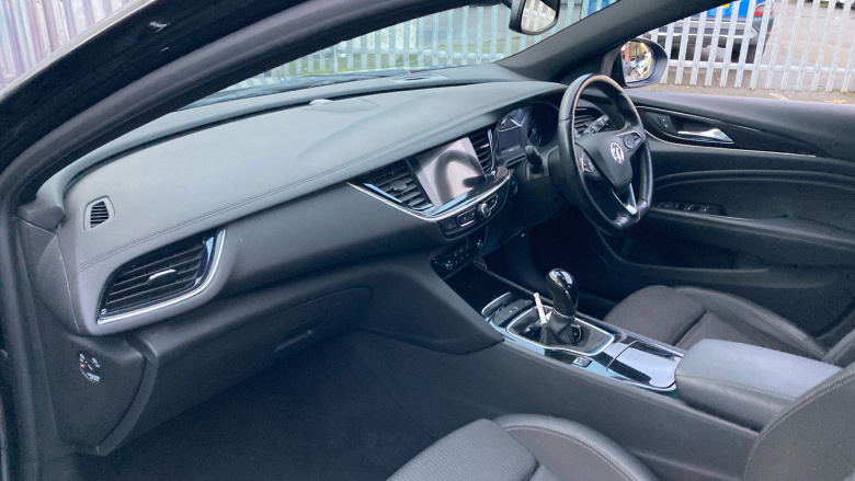 Vauxhall Insignia 1.5T SRi Vx-line Nav 5dr Petrol Hatchback